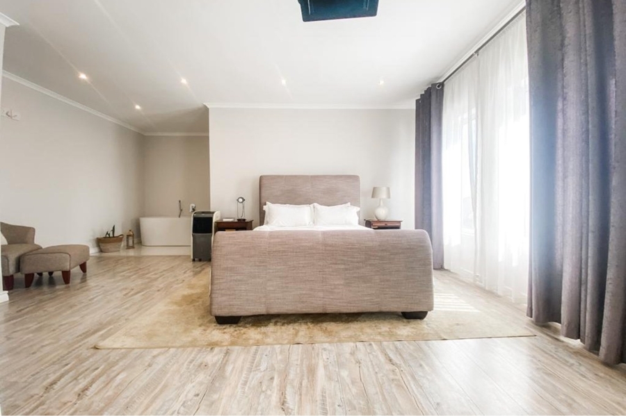 To Let 4 Bedroom Property for Rent in Parklands North Western Cape